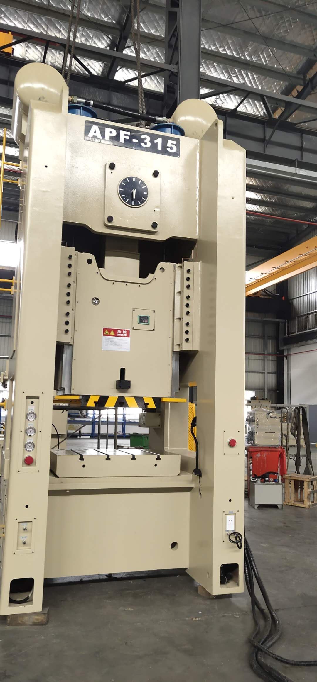 မြန်နှုန်းမြင့် Punch Presses တွေရဲ့ ပုံမှန်မဟုတ်တဲ့ ချောဆီထွက်ရခြင်းရဲ့ အကြောင်းရင်းတွေက ဘာတွေလဲ။