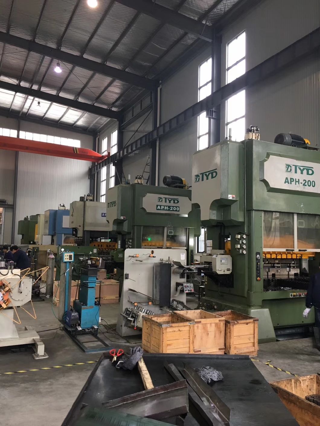 မြန်နှုန်းမြင့် Punch Presses များအတွက် ထုထည်နည်းပညာကို တီထွင်ဖန်တီးခြင်း။