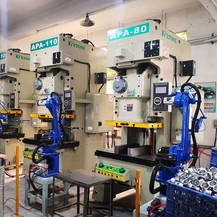 မြန်နှုန်းမြင့် Punch Press တွင် ထုထည်ဆီ နည်းသွားပါက မည်သို့သော ပြဿနာများ ဖြစ်လာနိုင်မည်နည်း။